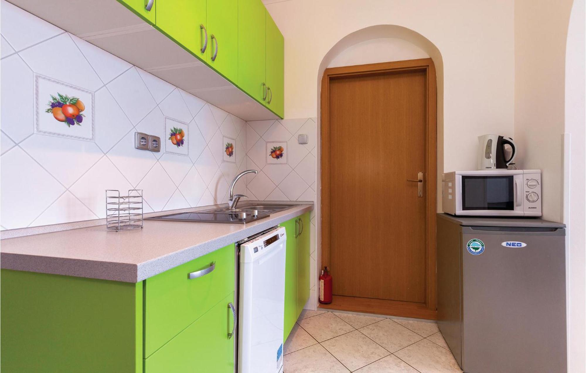 Beautiful Apartment In Crikvenica With Kitchen Экстерьер фото
